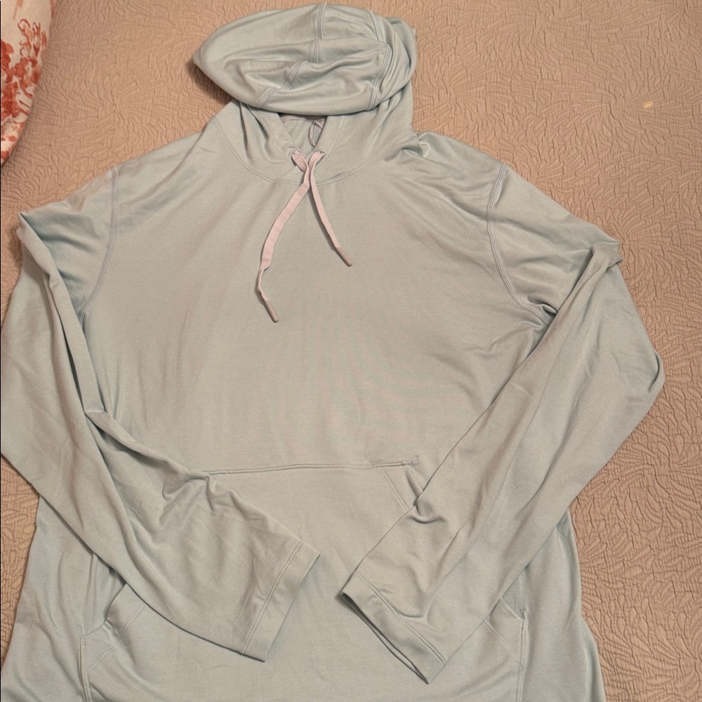 Lululemon sea foam green men’s Hooded Sweater M